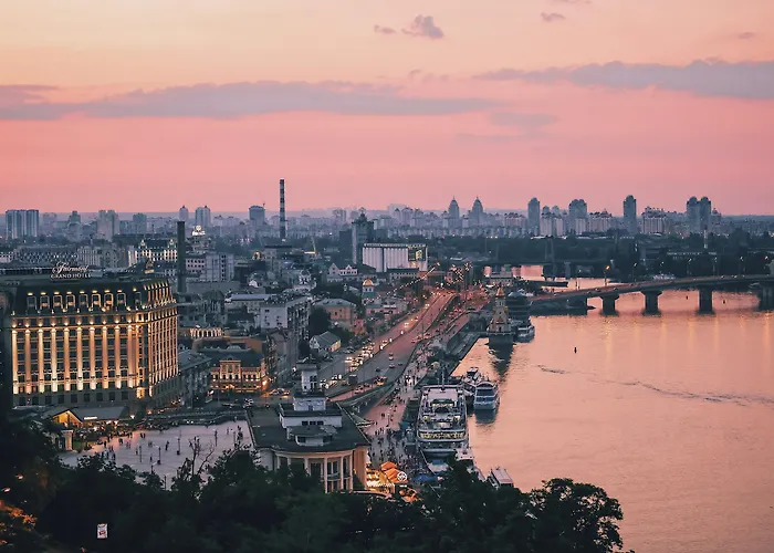 Готель Дніпро Dnipro Hotel Kyiv