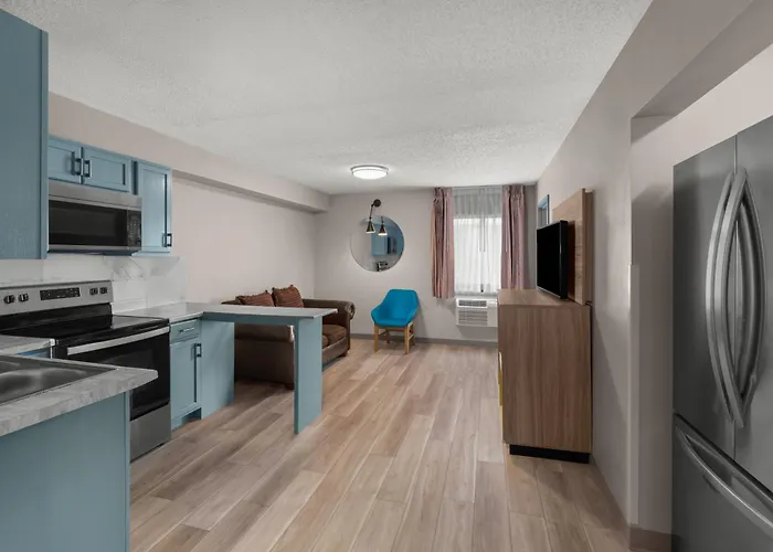 Days Inn By Wyndham Mandan Bismarck Area